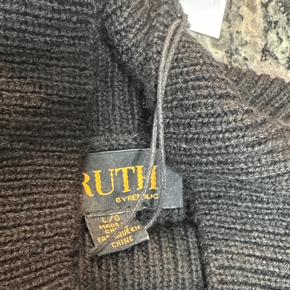 Truth Black and White Striped knit Sweater NWT L - Picture 7 of 11